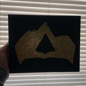 Delta Phi Epsilon Canvas